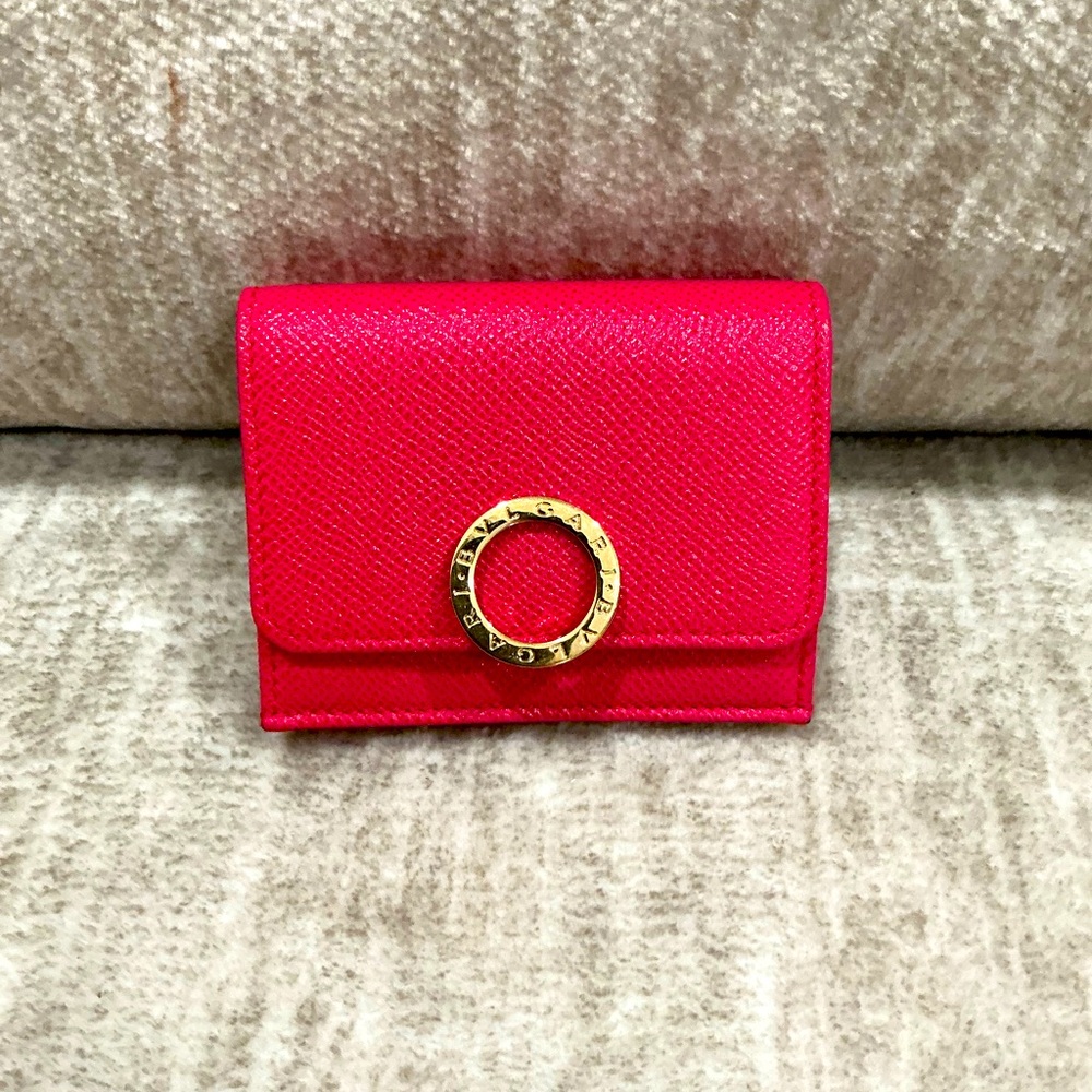 ✨💎LIKE NEW💎✨Preloved BVLGARI Compact Wallet!